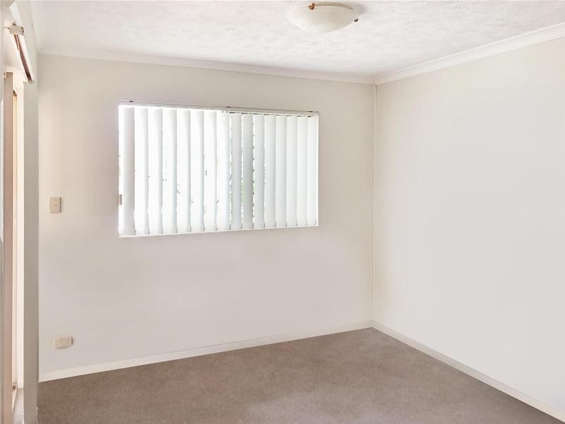 2/1260 Gold Coast Highway, Palm Beach QLD 4221