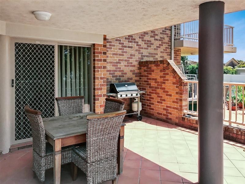 2/1260 Gold Coast Highway, Palm Beach QLD 4221