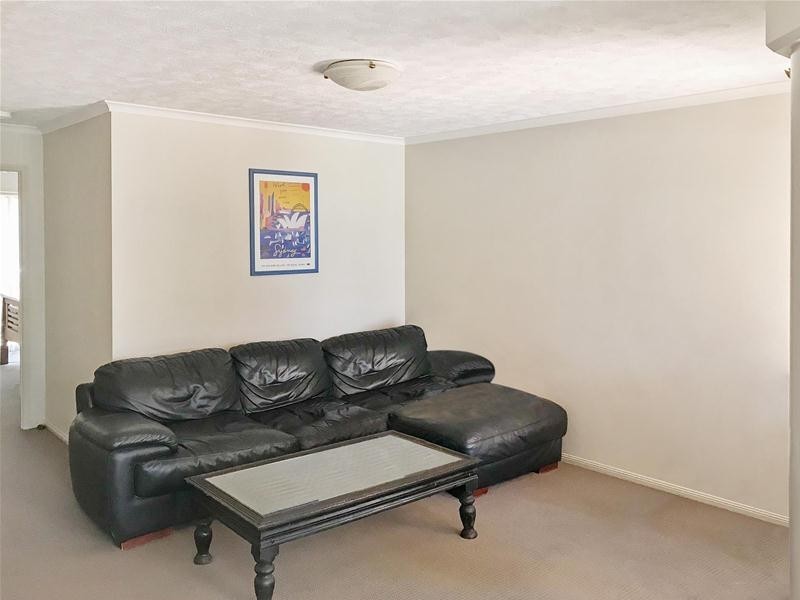 2/1260 Gold Coast Highway, Palm Beach QLD 4221