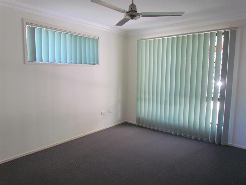 17 Kaffia Court, Elanora QLD 4221