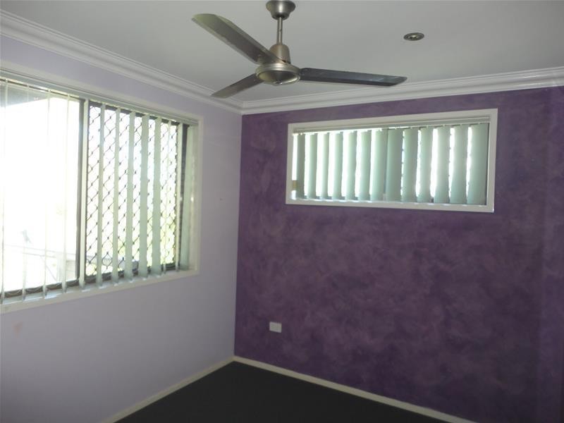 17 Kaffia Court, Elanora QLD 4221