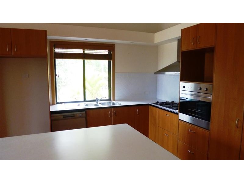 8 Casey Close, Currumbin Waters QLD 4223