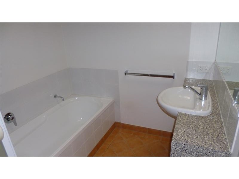 8 Casey Close, Currumbin Waters QLD 4223