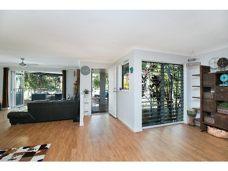 5 Century Court, Currumbin Waters QLD 4223