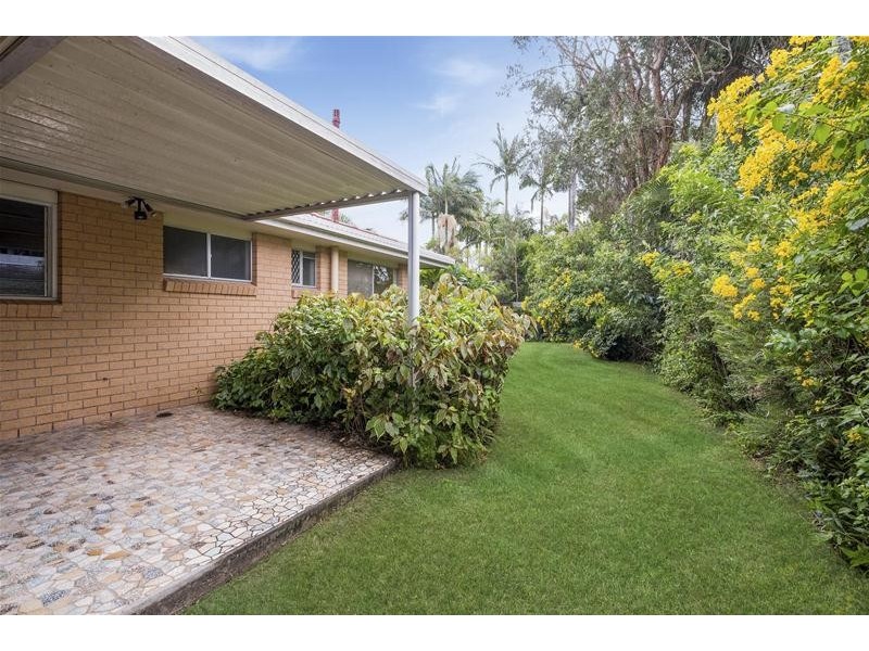 61 Palm Beach Avenue, Palm Beach QLD 4221