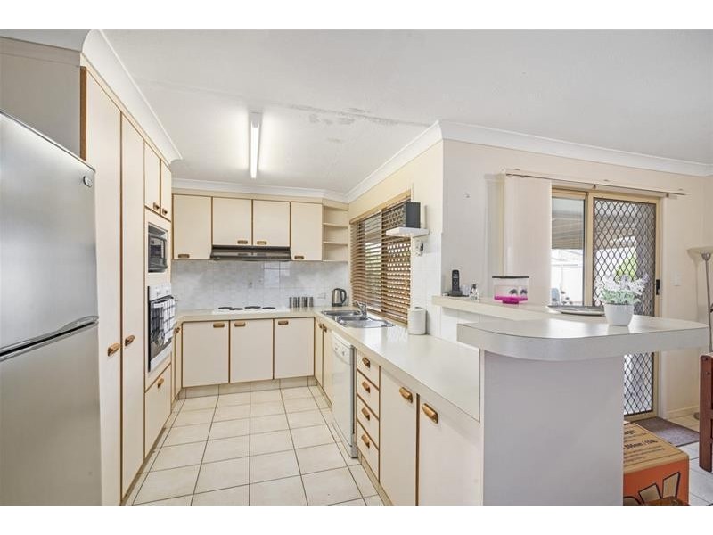 14 Agave Street, Elanora QLD 4221