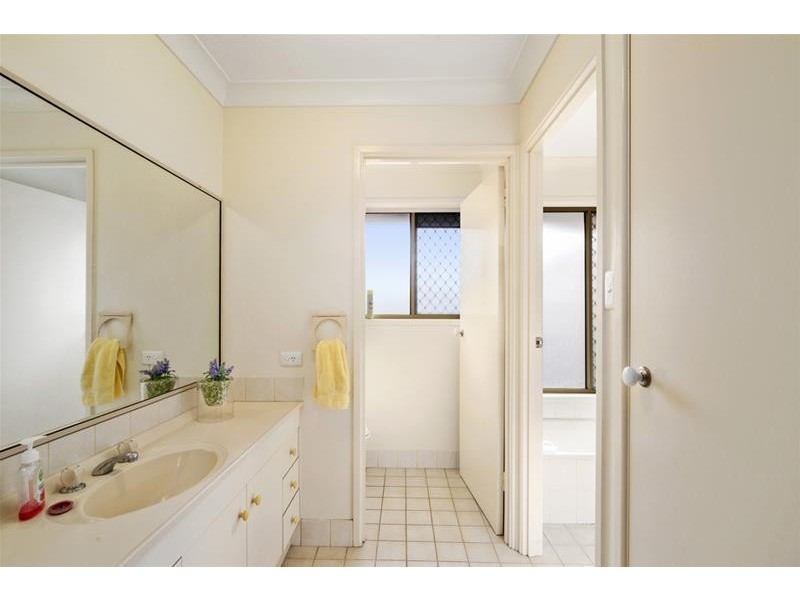 14 Agave Street, Elanora QLD 4221