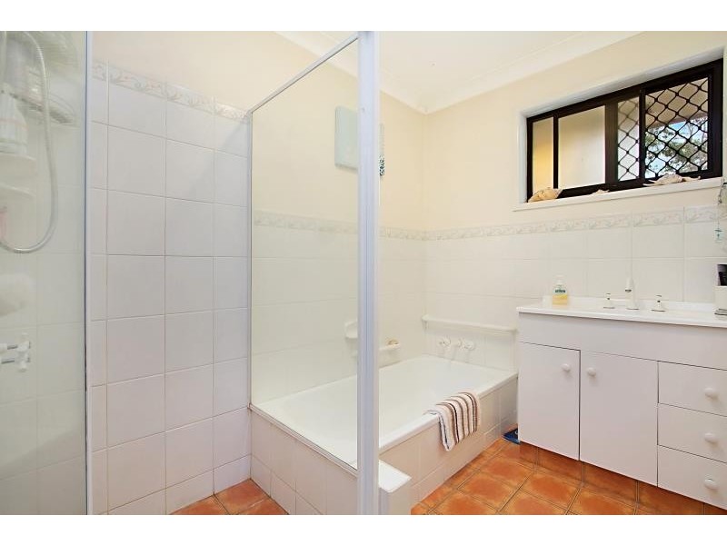 6 Spindle Street, Palm Beach QLD 4221