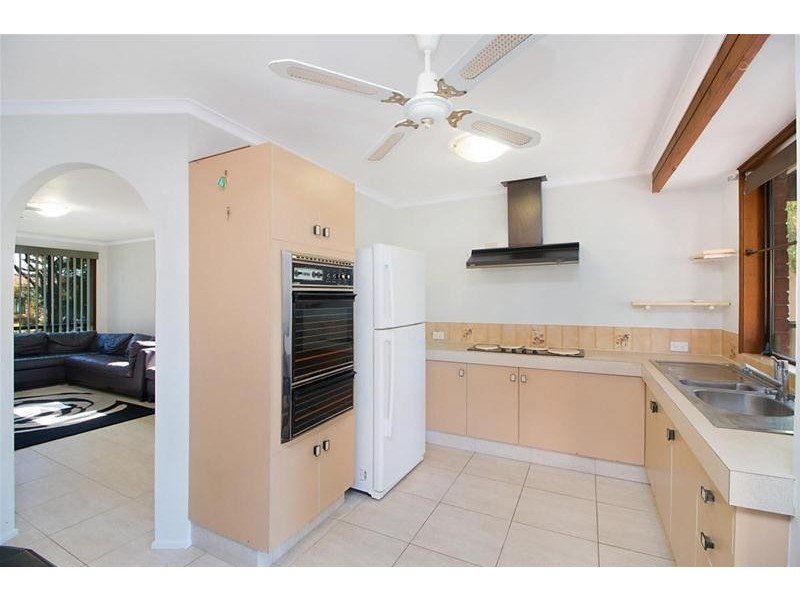 20 Clives Circuit, Currumbin Waters QLD 4223