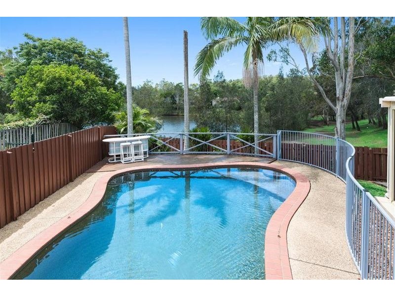 11 Hydrilla Court, Elanora QLD 4221