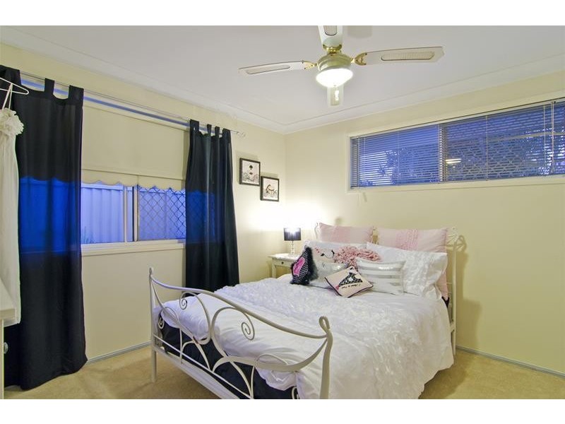 34 Bergamont Street, Elanora QLD 4221