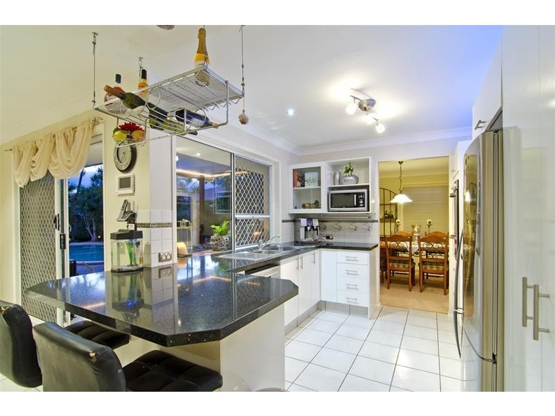 34 Bergamont Street, Elanora QLD 4221