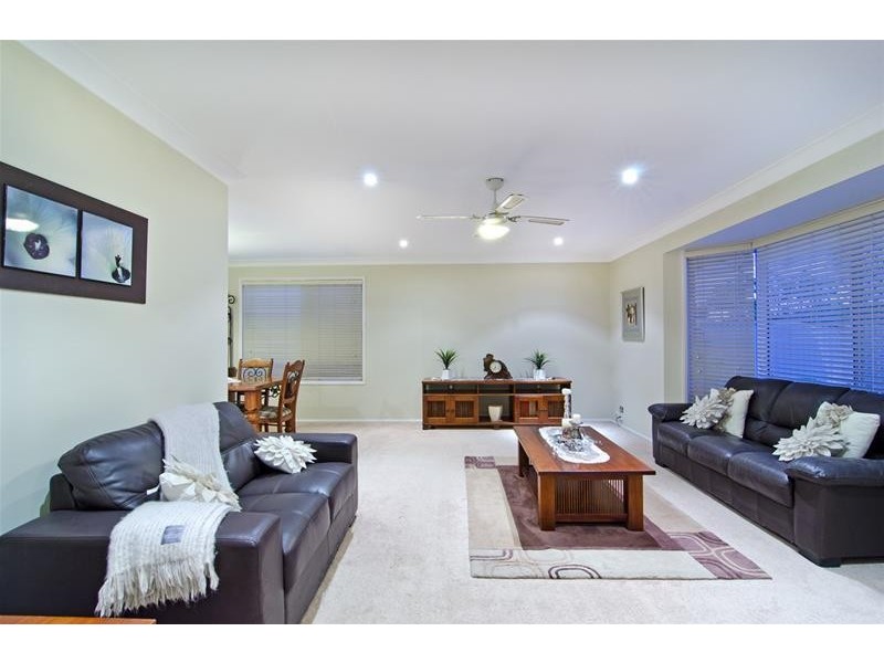 34 Bergamont Street, Elanora QLD 4221