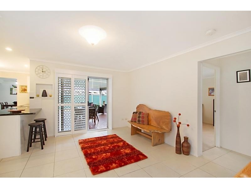 10 Sequoia Close, Elanora QLD 4221