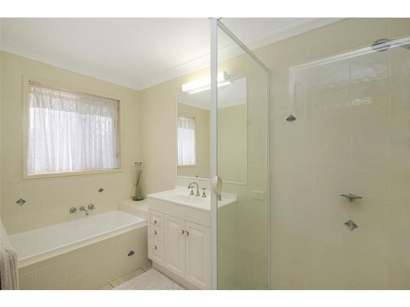 95 Casuarina Drive, Elanora QLD 4221