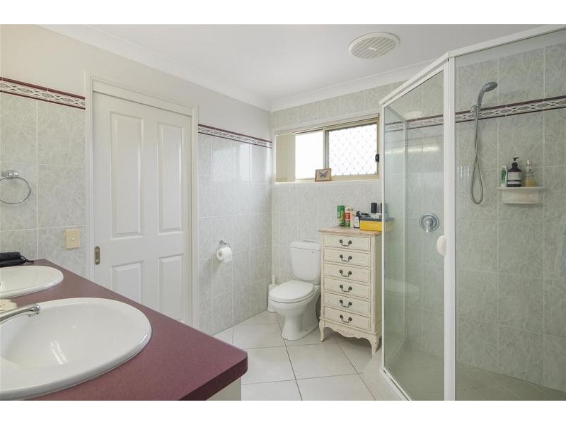 95 Casuarina Drive, Elanora QLD 4221