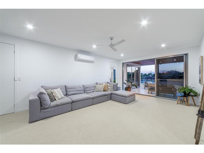 40 Parnki Parade, Palm Beach QLD 4221