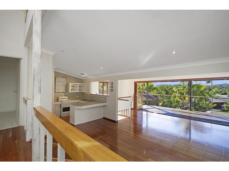 5 Gough Place, Currumbin Waters QLD 4223