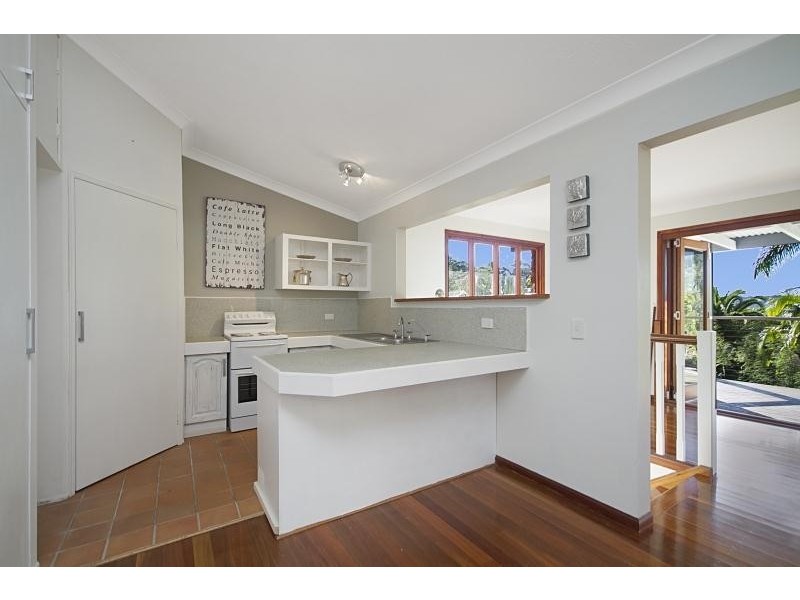 5 Gough Place, Currumbin Waters QLD 4223