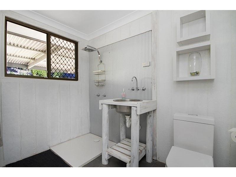 5 Gough Place, Currumbin Waters QLD 4223