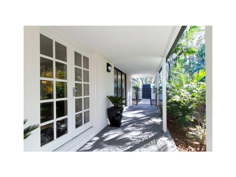 84 Ware Drive, Currumbin Waters QLD 4223