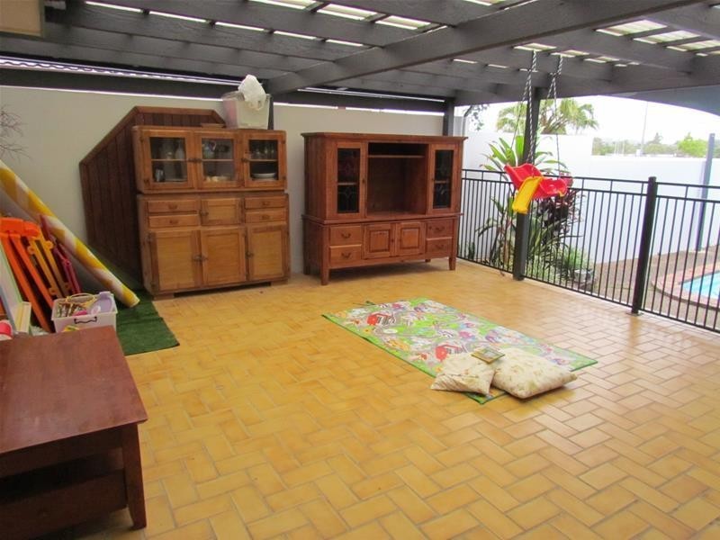 70 Clives Circuit, Currumbin Waters QLD 4223