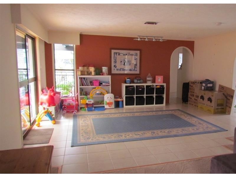 70 Clives Circuit, Currumbin Waters QLD 4223