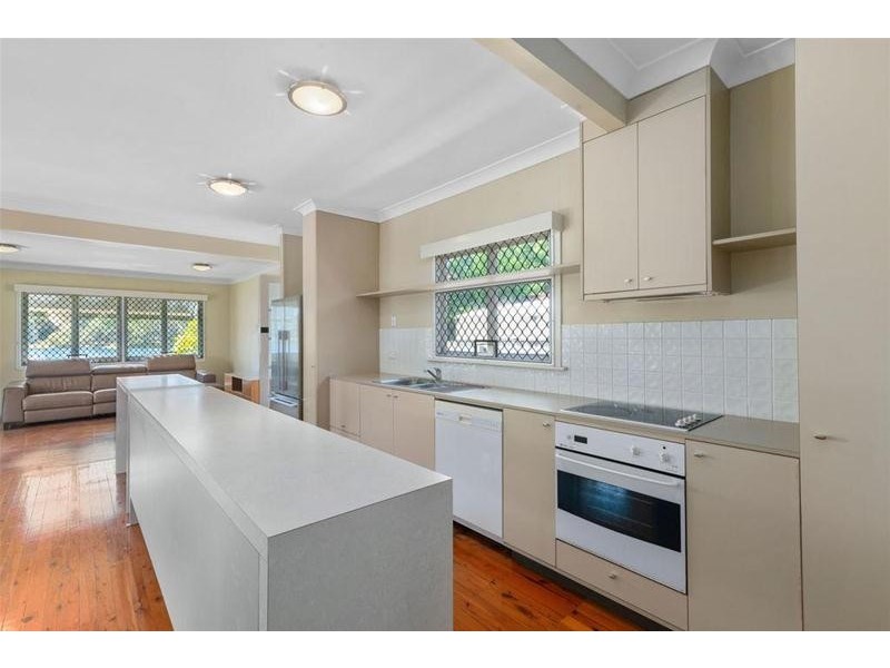 25 Tahiti Avenue, Palm Beach QLD 4221