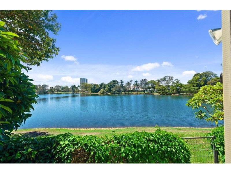 25 Tahiti Avenue, Palm Beach QLD 4221