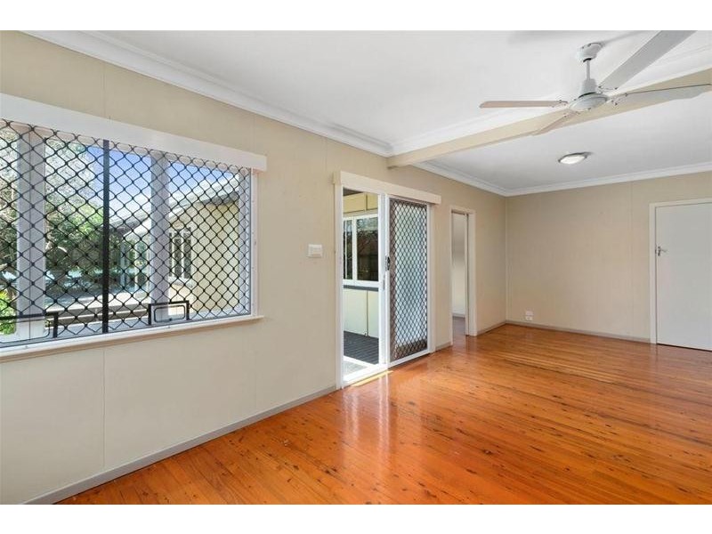 25 Tahiti Avenue, Palm Beach QLD 4221