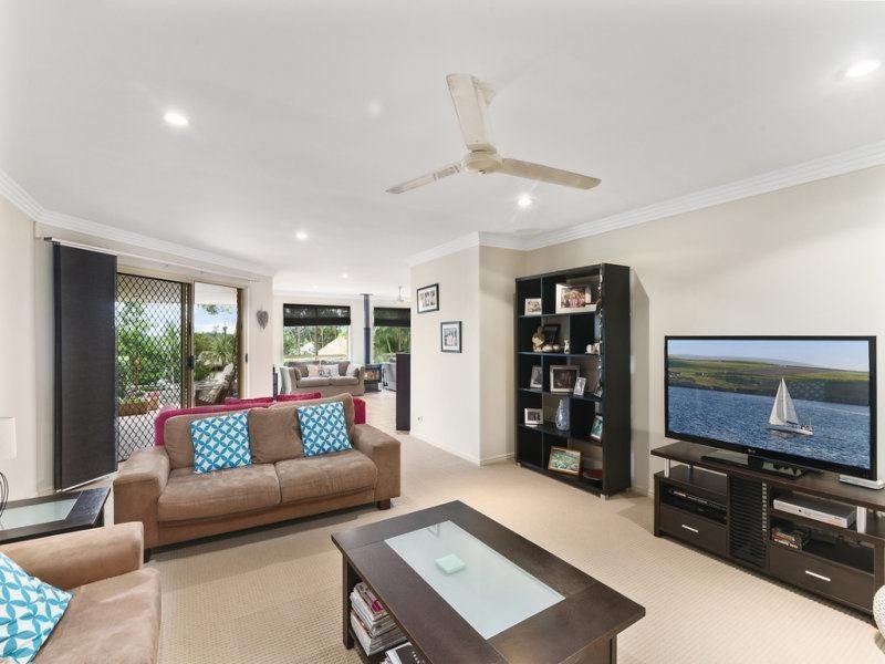 21 Forest Drive, Elanora QLD 4221