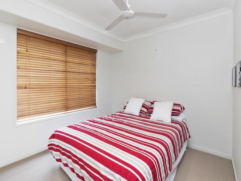 21 Forest Drive, Elanora QLD 4221