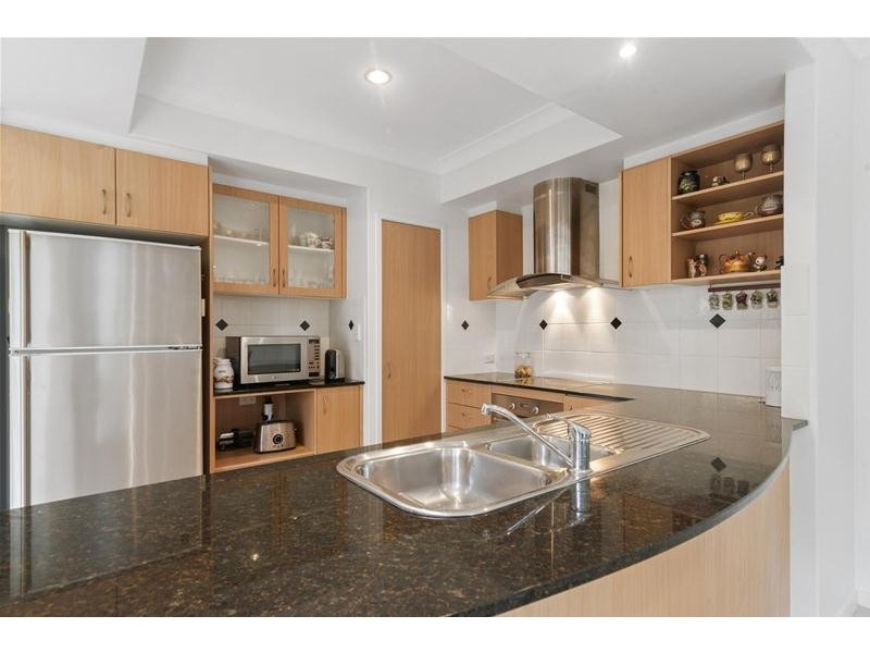 2/121 Laguna Avenue, Palm Beach QLD 4221