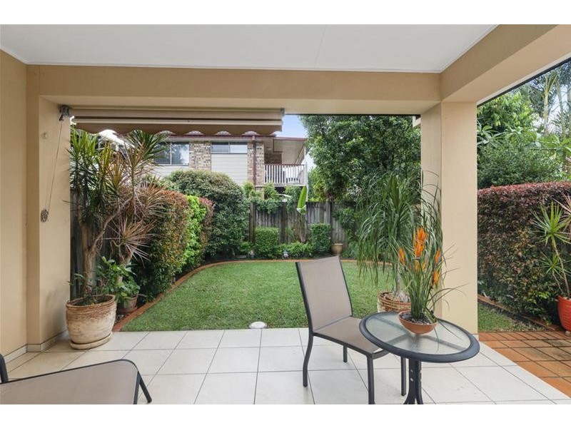 2/121 Laguna Avenue, Palm Beach QLD 4221