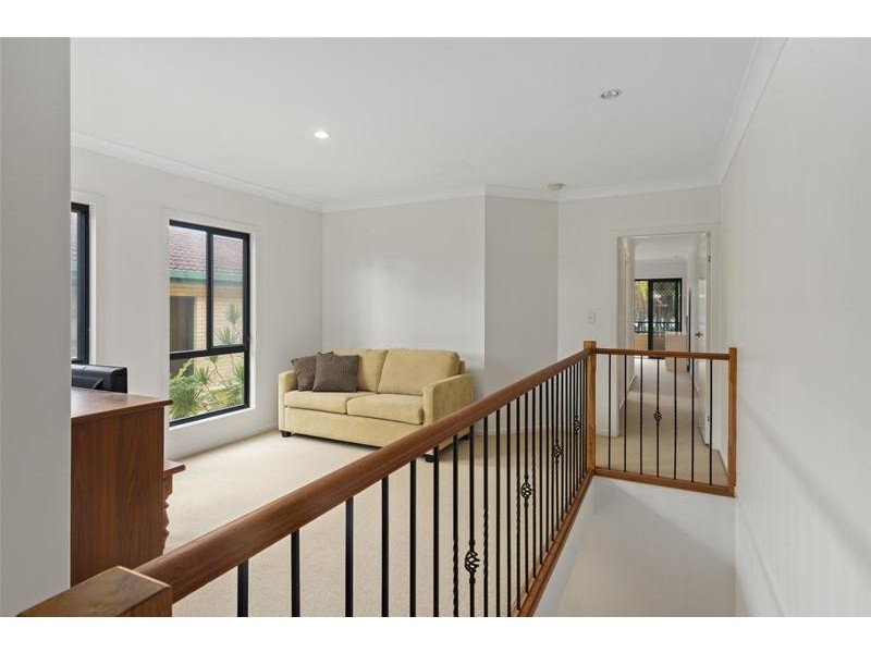 2/121 Laguna Avenue, Palm Beach QLD 4221