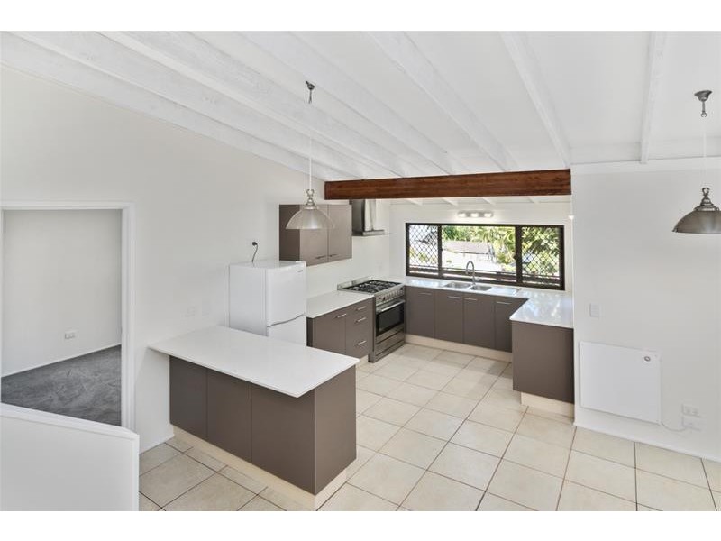 25 Glentrees Grove, Currumbin Waters QLD 4223