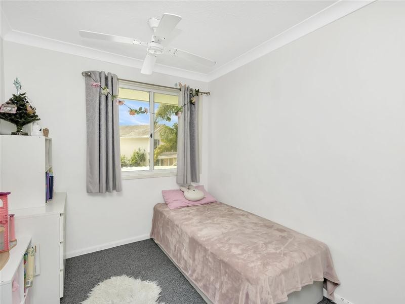 121/2-10 Coolgardie Street, Elanora QLD 4221
