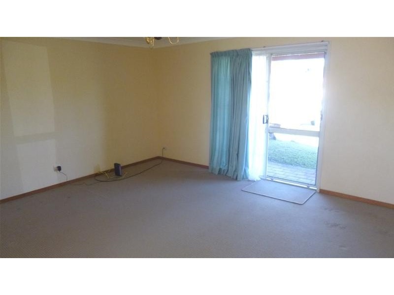 221 Nineteenth Avenue, Elanora QLD 4221