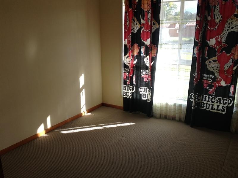 221 Nineteenth Avenue, Elanora QLD 4221