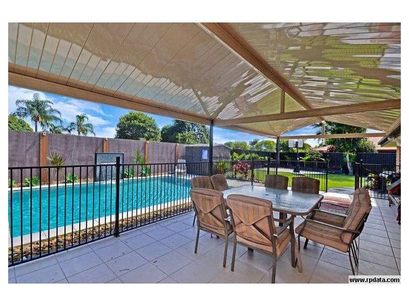 46 Spindle Street, Palm Beach QLD 4221