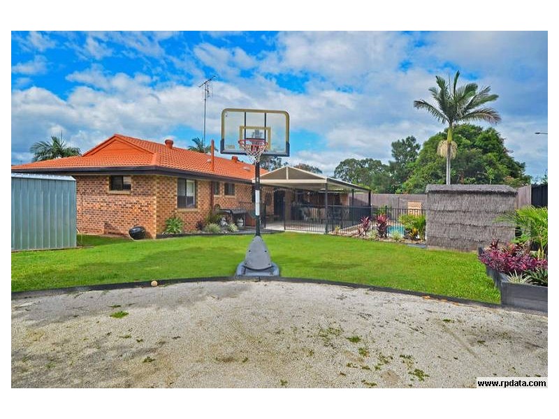 46 Spindle Street, Palm Beach QLD 4221