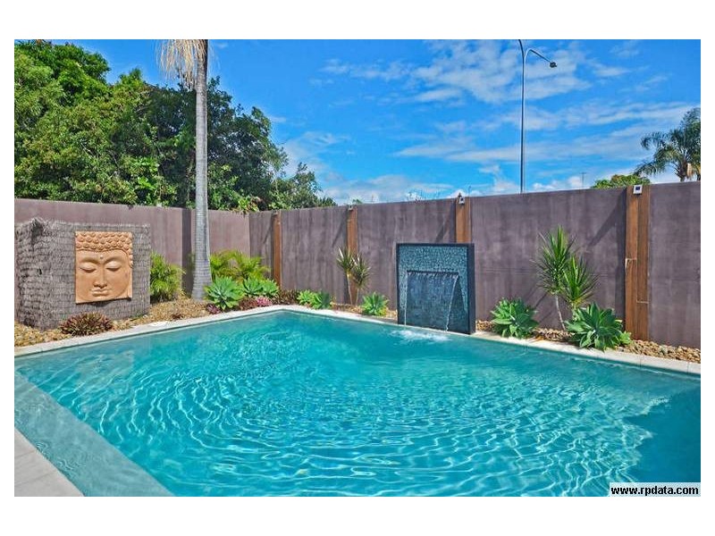 46 Spindle Street, Palm Beach QLD 4221