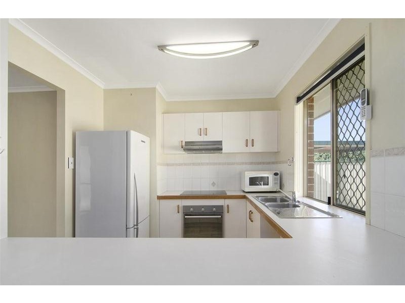 1/1 Cowal Court, Elanora QLD 4221