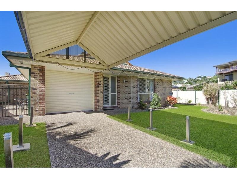 1/1 Cowal Court, Elanora QLD 4221