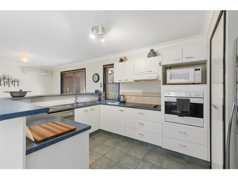 91 Saffron Street, Elanora QLD 4221