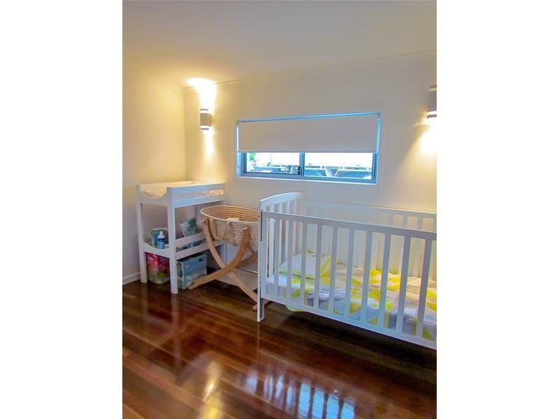 8 Alpha  Avenue, Currumbin QLD 4223