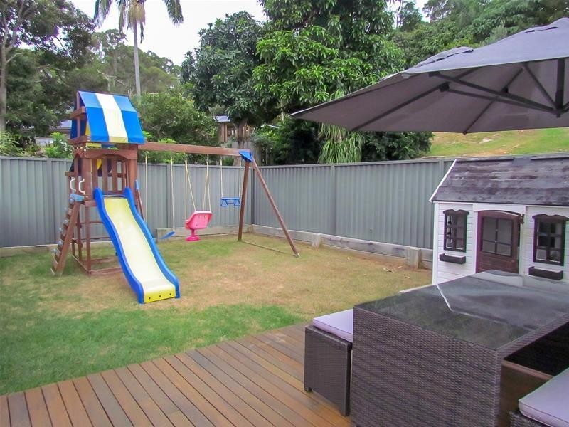 8 Alpha  Avenue, Currumbin QLD 4223