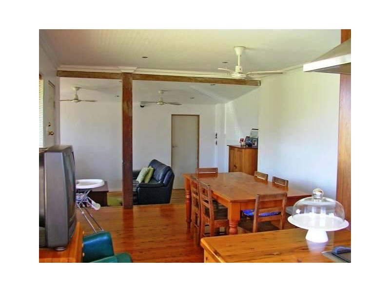 4 Bali Avenue, Palm Beach QLD 4221