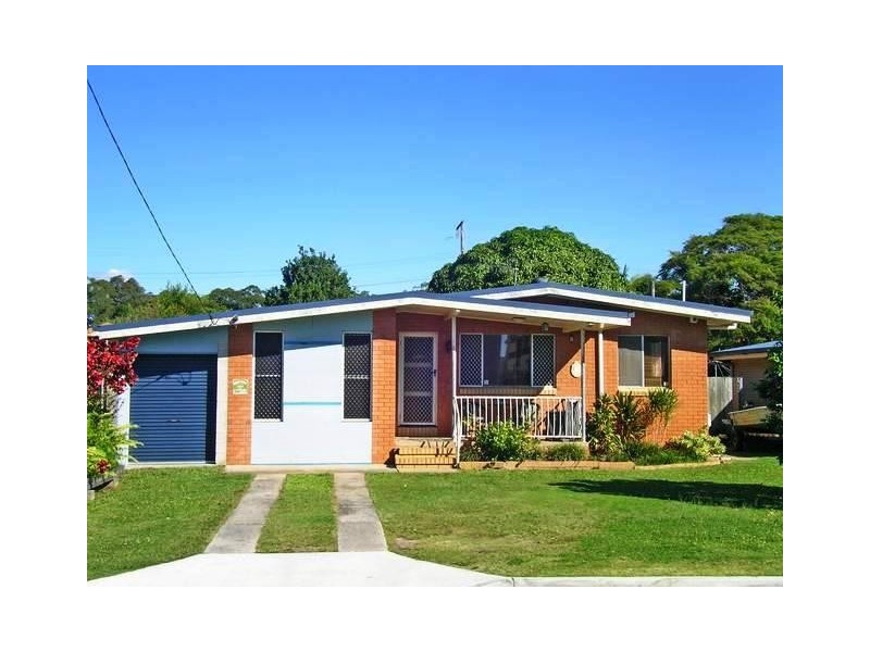 4 Bali Avenue, Palm Beach QLD 4221