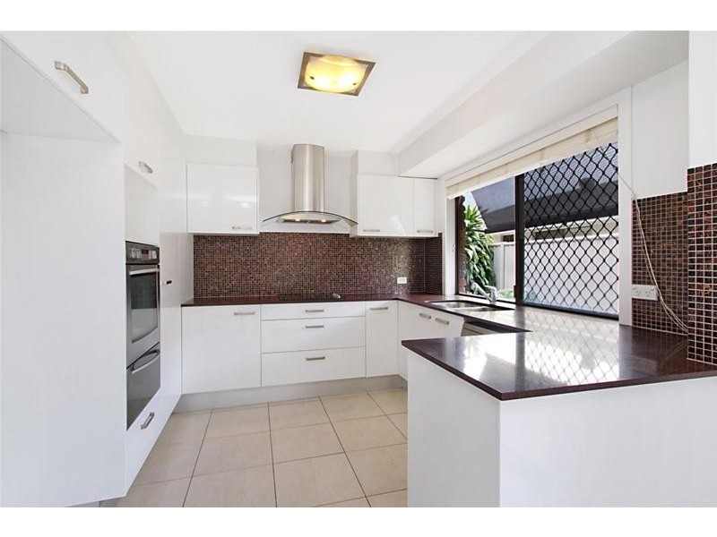 28 Pinon Close, Elanora QLD 4221